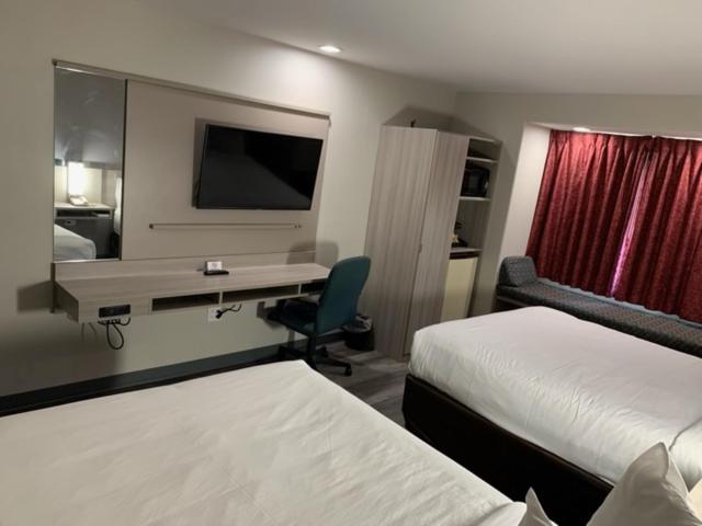 Microtel Inn And Suites קלארקסוויל מראה חיצוני תמונה