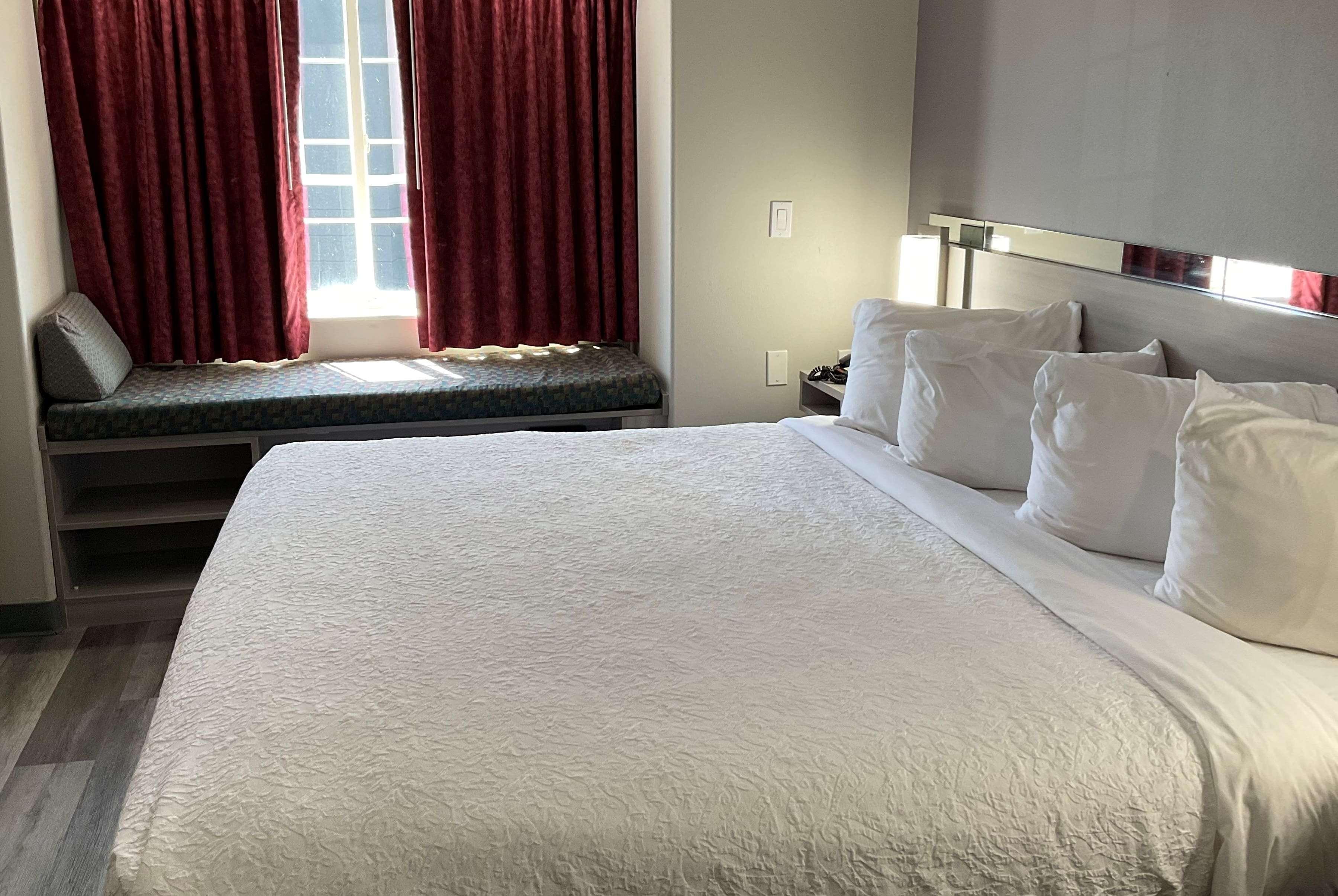 Microtel Inn And Suites קלארקסוויל מראה חיצוני תמונה
