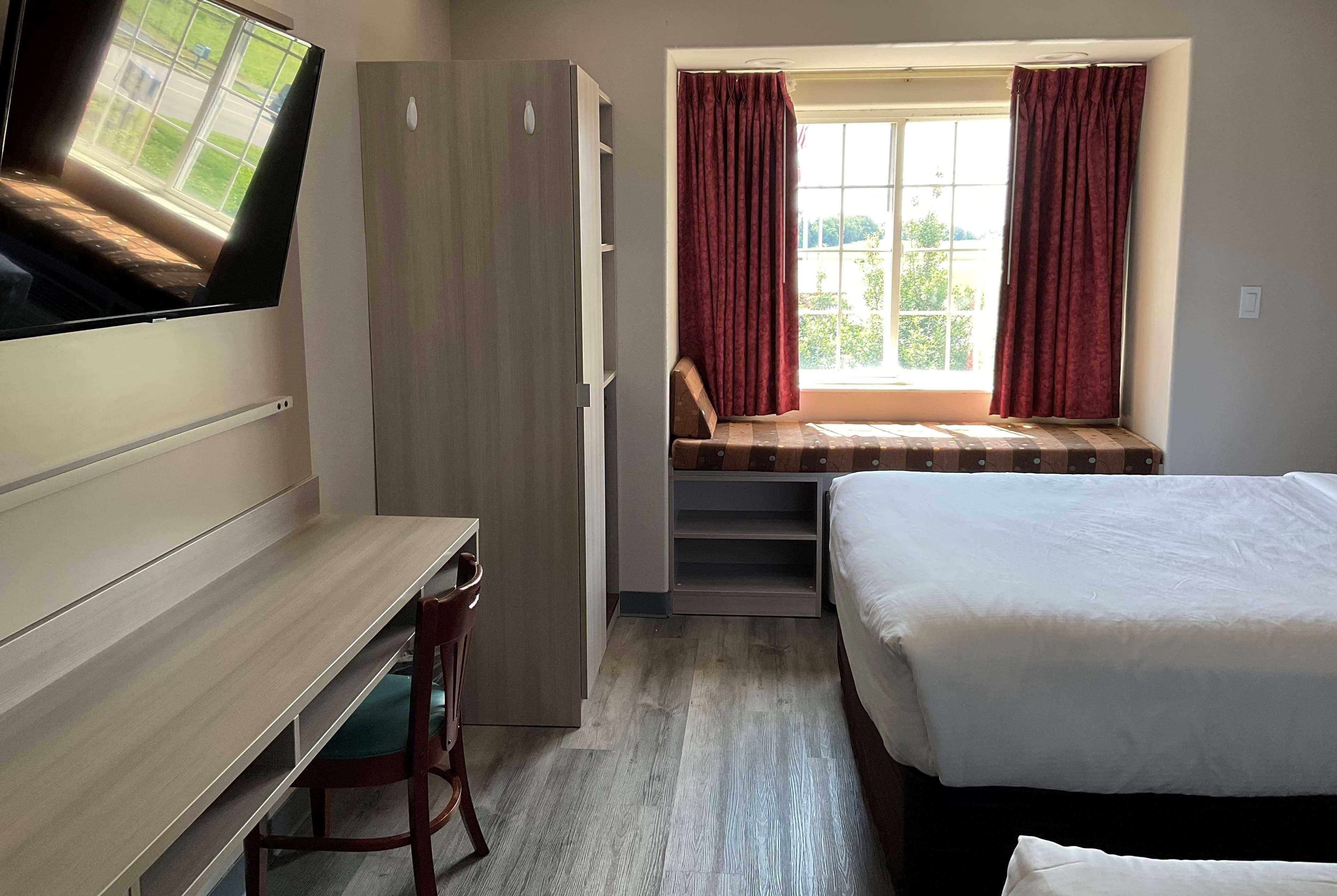 Microtel Inn And Suites קלארקסוויל מראה חיצוני תמונה