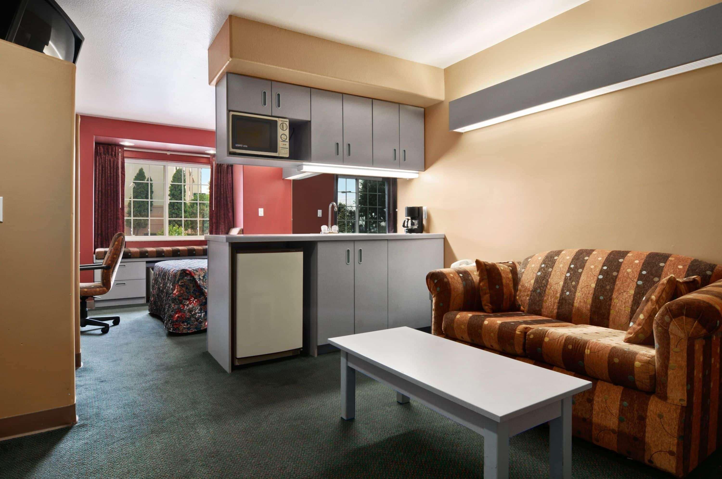 Microtel Inn And Suites קלארקסוויל מראה חיצוני תמונה