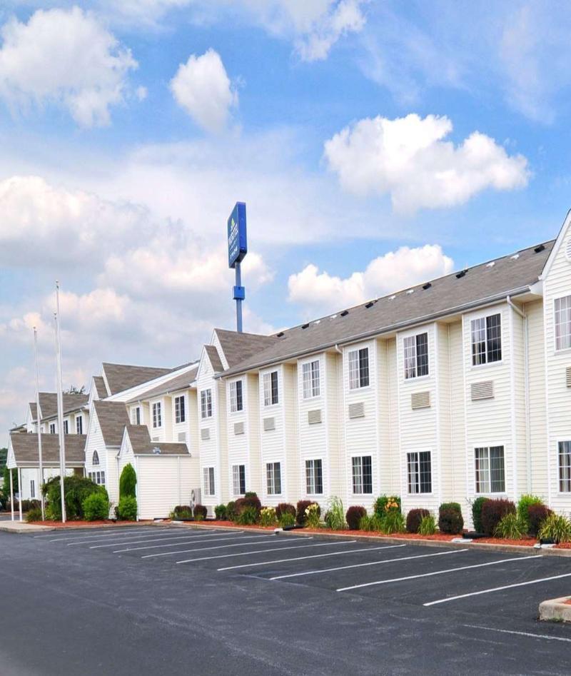 Microtel Inn And Suites קלארקסוויל מראה חיצוני תמונה