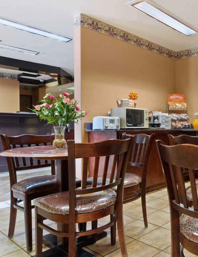 Microtel Inn And Suites קלארקסוויל מראה חיצוני תמונה
